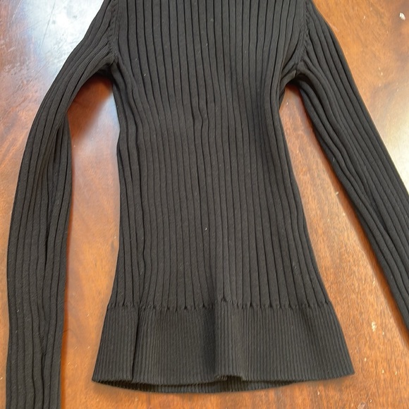 Babaton  Xs black turtleneck fitted sweater - Picture 3 of 4